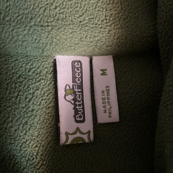 ButterFleece top - Picture 6 of 6